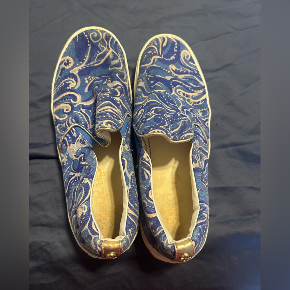 Lilly Pulitzer sneakers/shoes size 8
